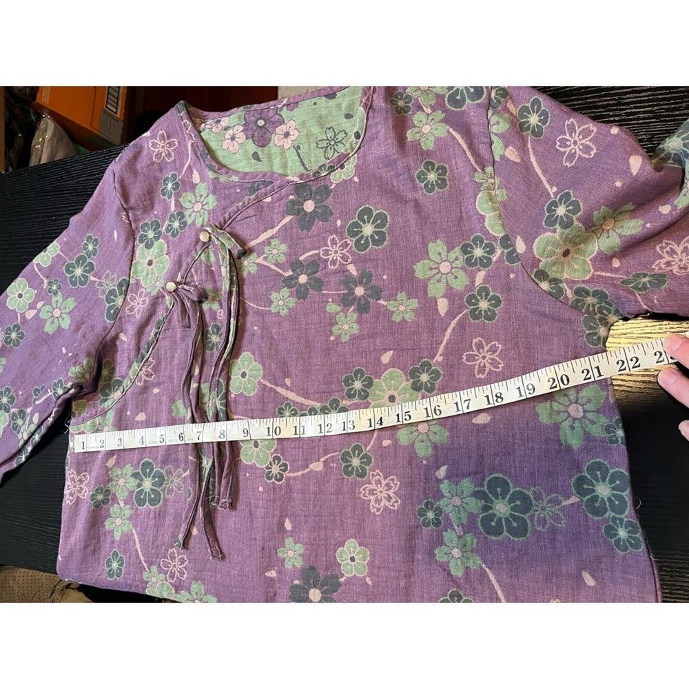 Super Soft and Comfy Asian-inspired Floral Top - Picture 2 of 7